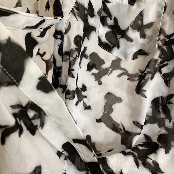 Nicole Blouse - Picture 3 of 7